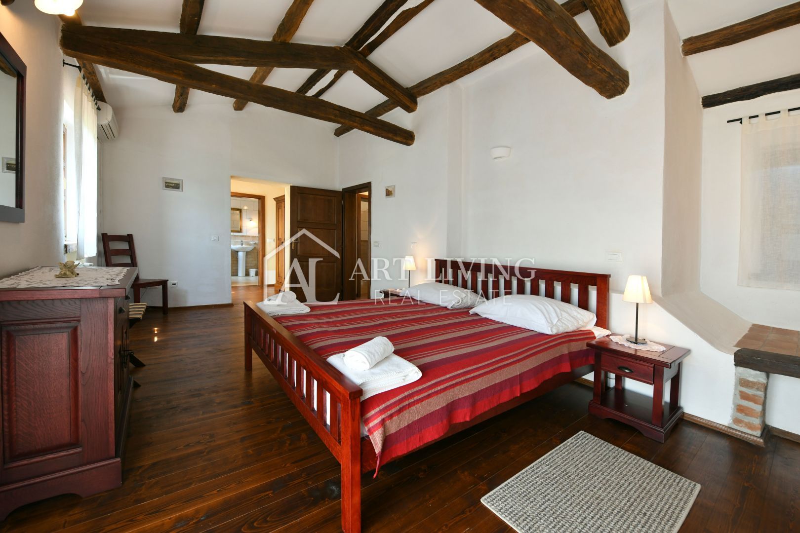 Poreč und Umgebung – rustikale Steinvilla in ruhiger und schöner Lage