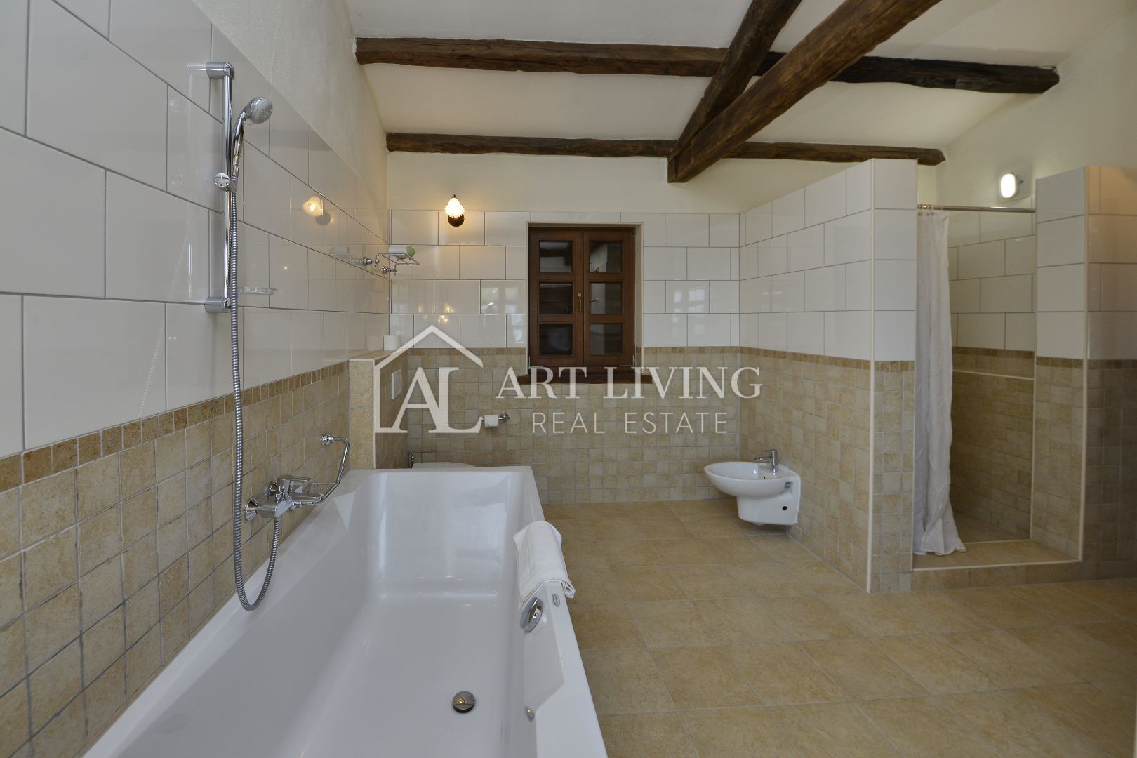 Poreč und Umgebung – rustikale Steinvilla in ruhiger und schöner Lage