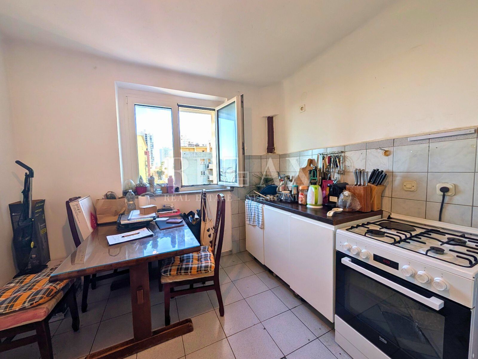 Rijeka, Vežica- stan s pogledom na more