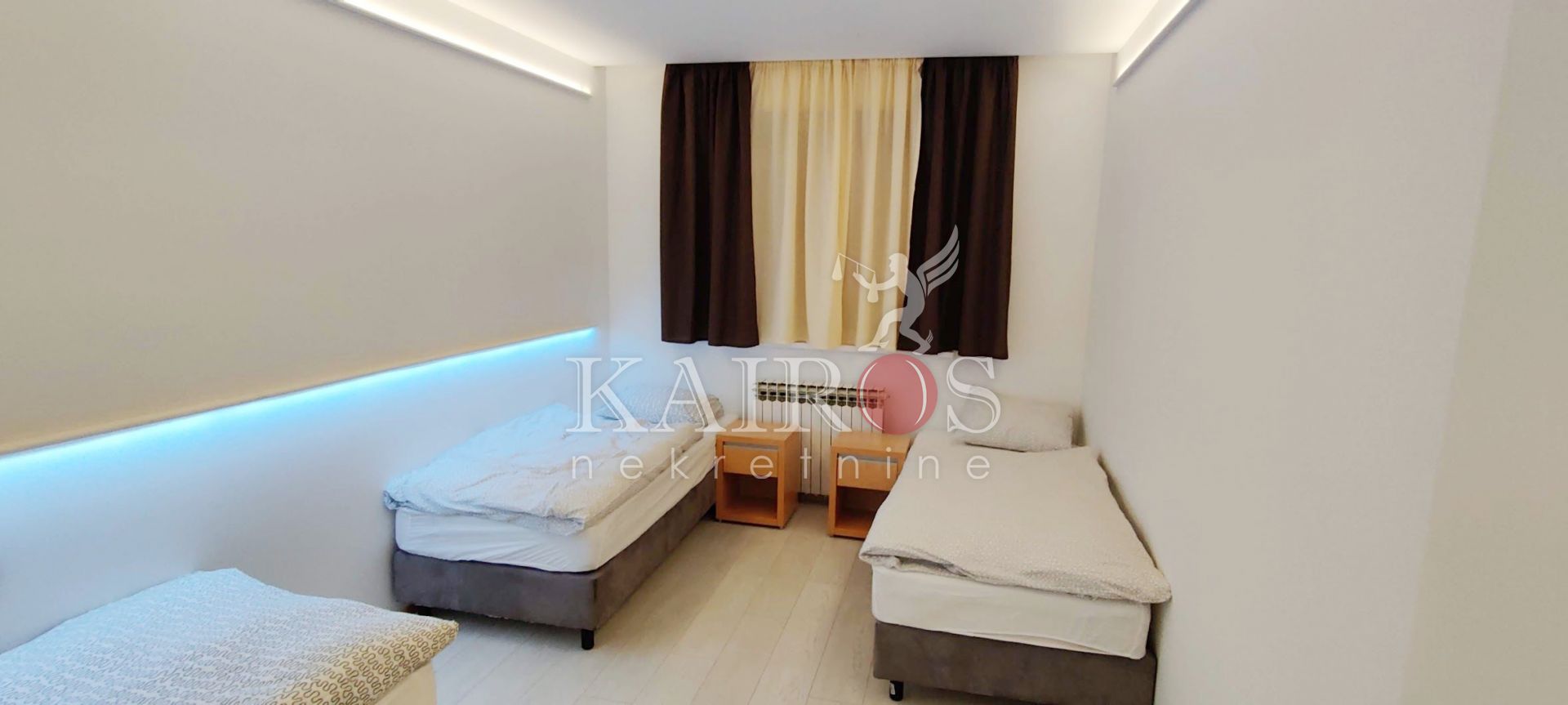 KOSTRENA, 120 m2, stan za 7 radnika