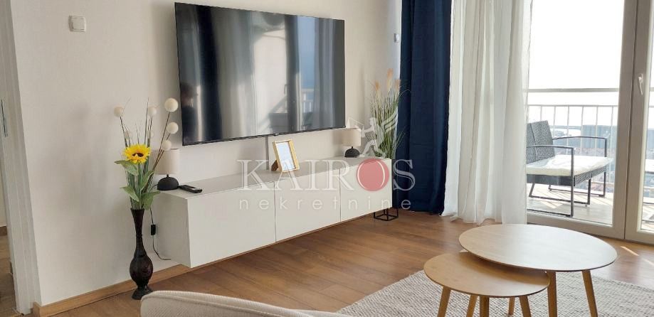 RASTOČINE, stan 65 m2, za studente