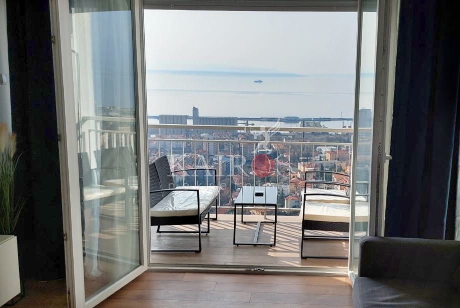 RASTOČINE, stan 65 m2, za studente