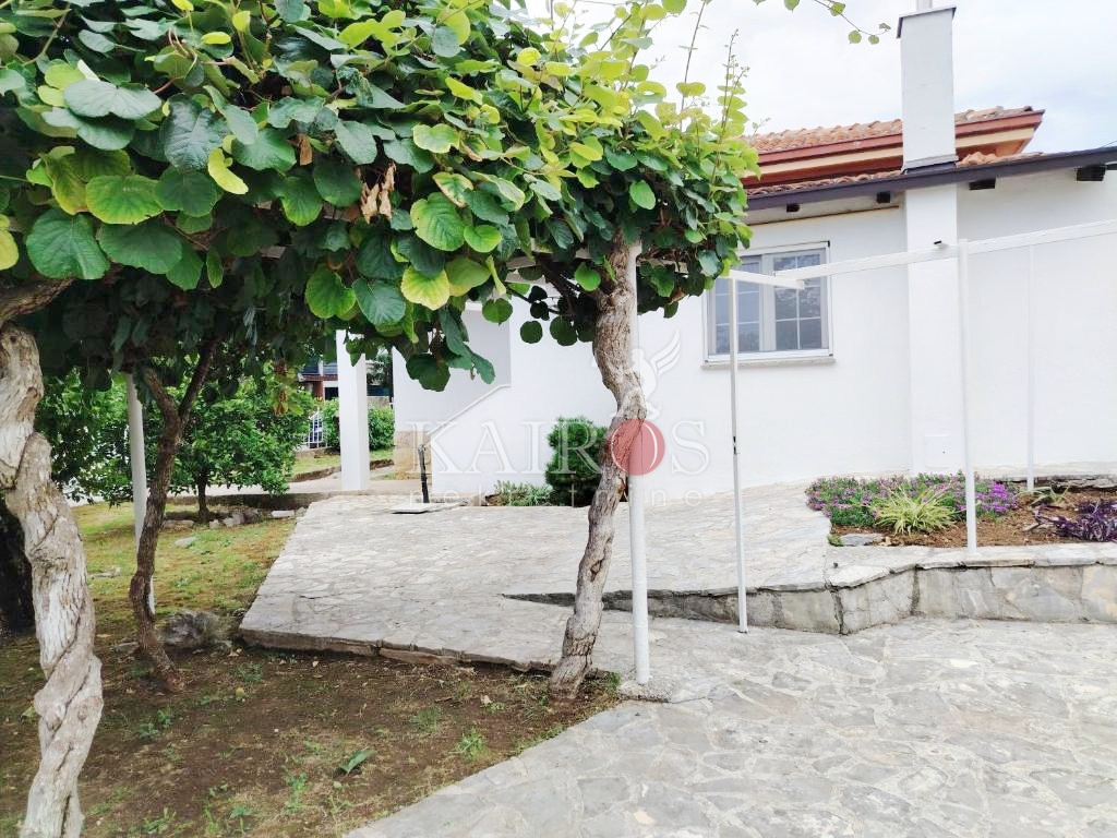 KRNJEVO, kuća, 2S+DB, 90 m2, okućnica