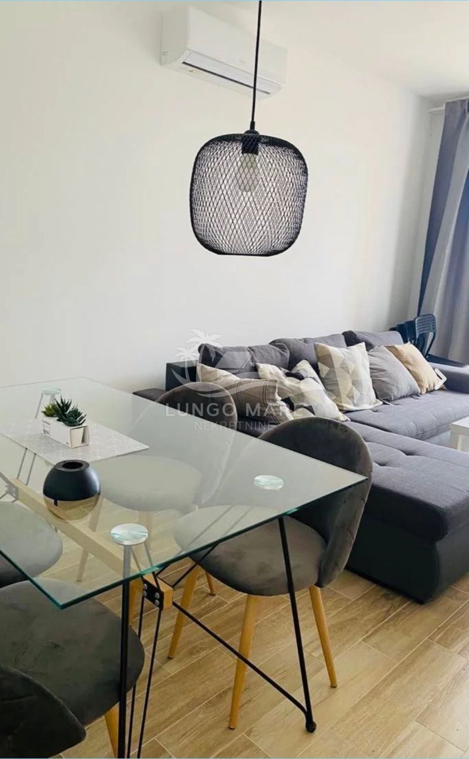 Crikvenica, kompleks 4 stana u zgradi, pogled na more!