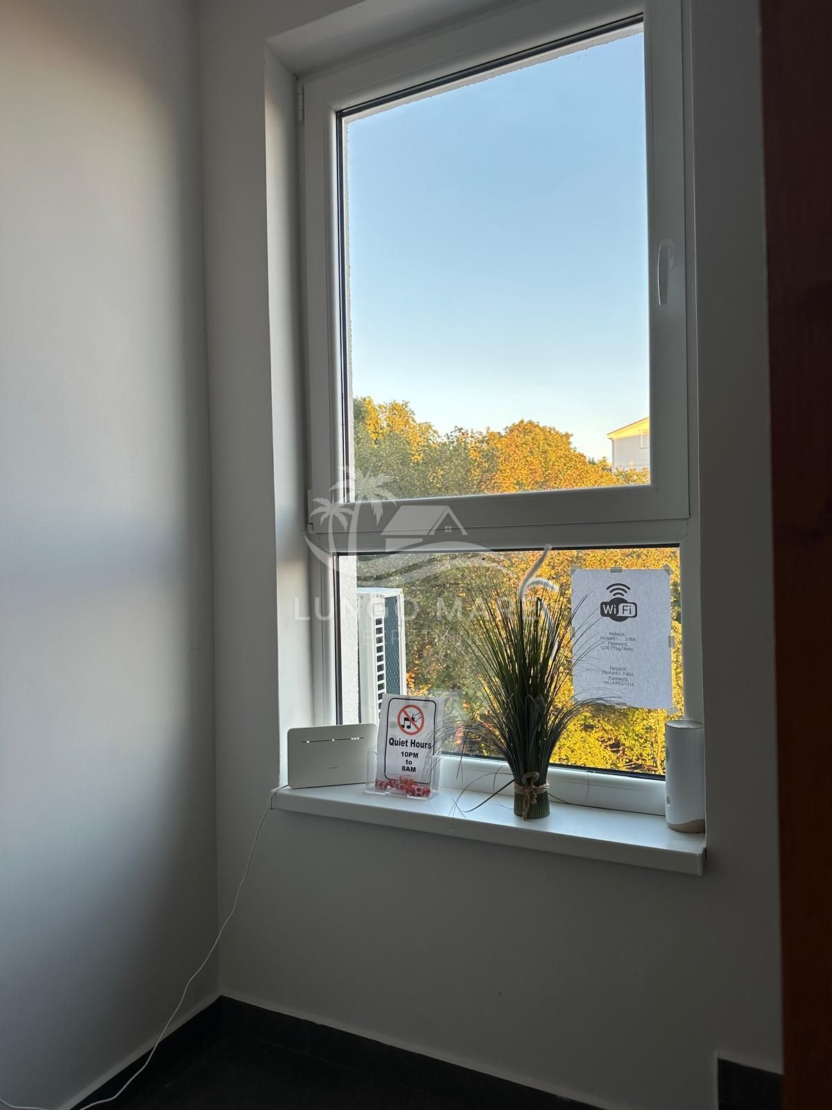 Crikvenica, kompleks 4 stana u zgradi, pogled na more!